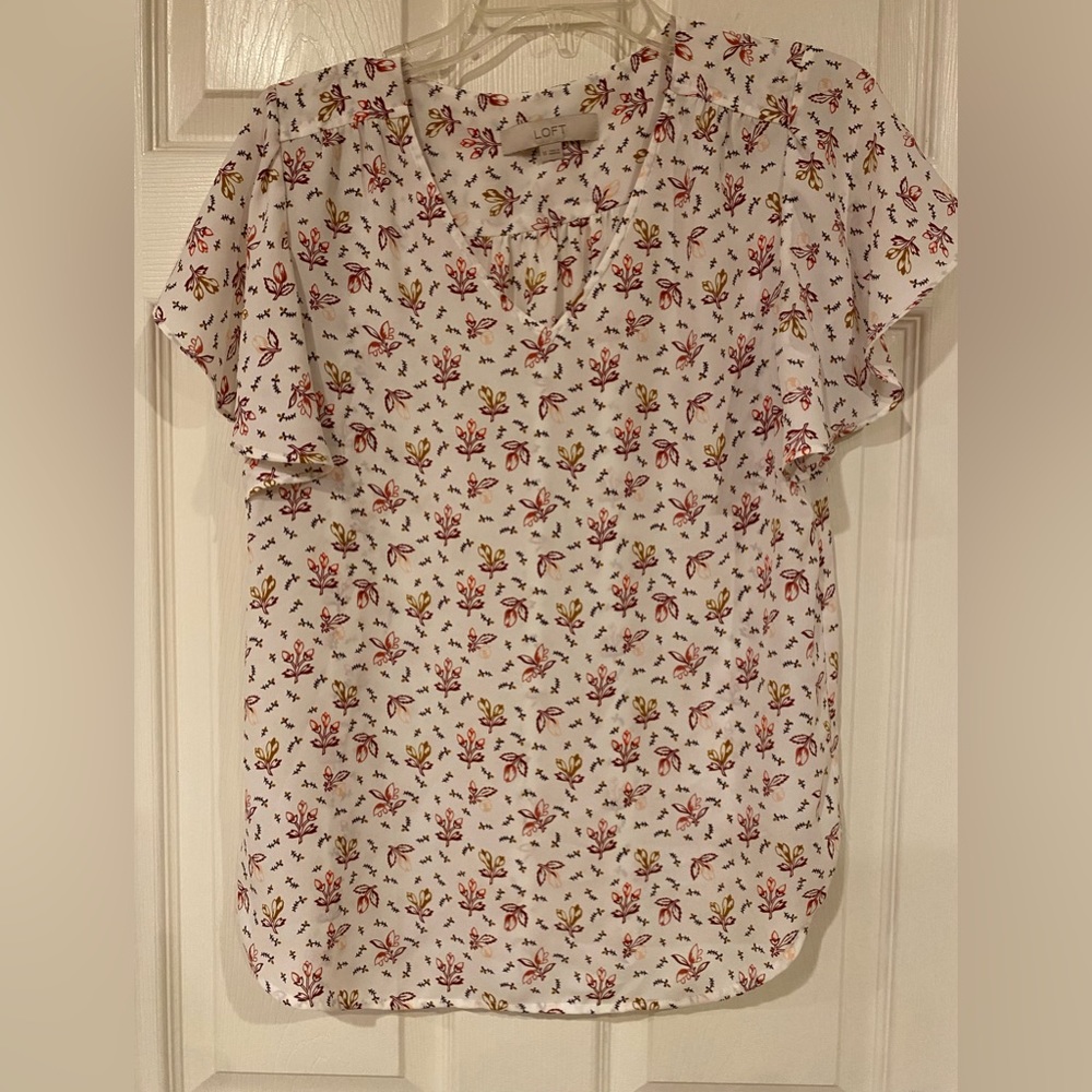 Loft Fall Floral Print flutter sleeve top size XS
